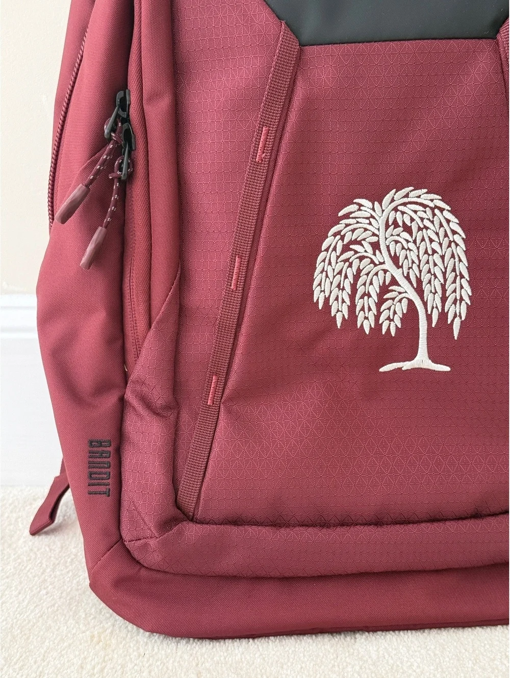 OGIO Bandit Pro 20L Backpack Burgundy NWT Willow Bend Country Club Cape Cod